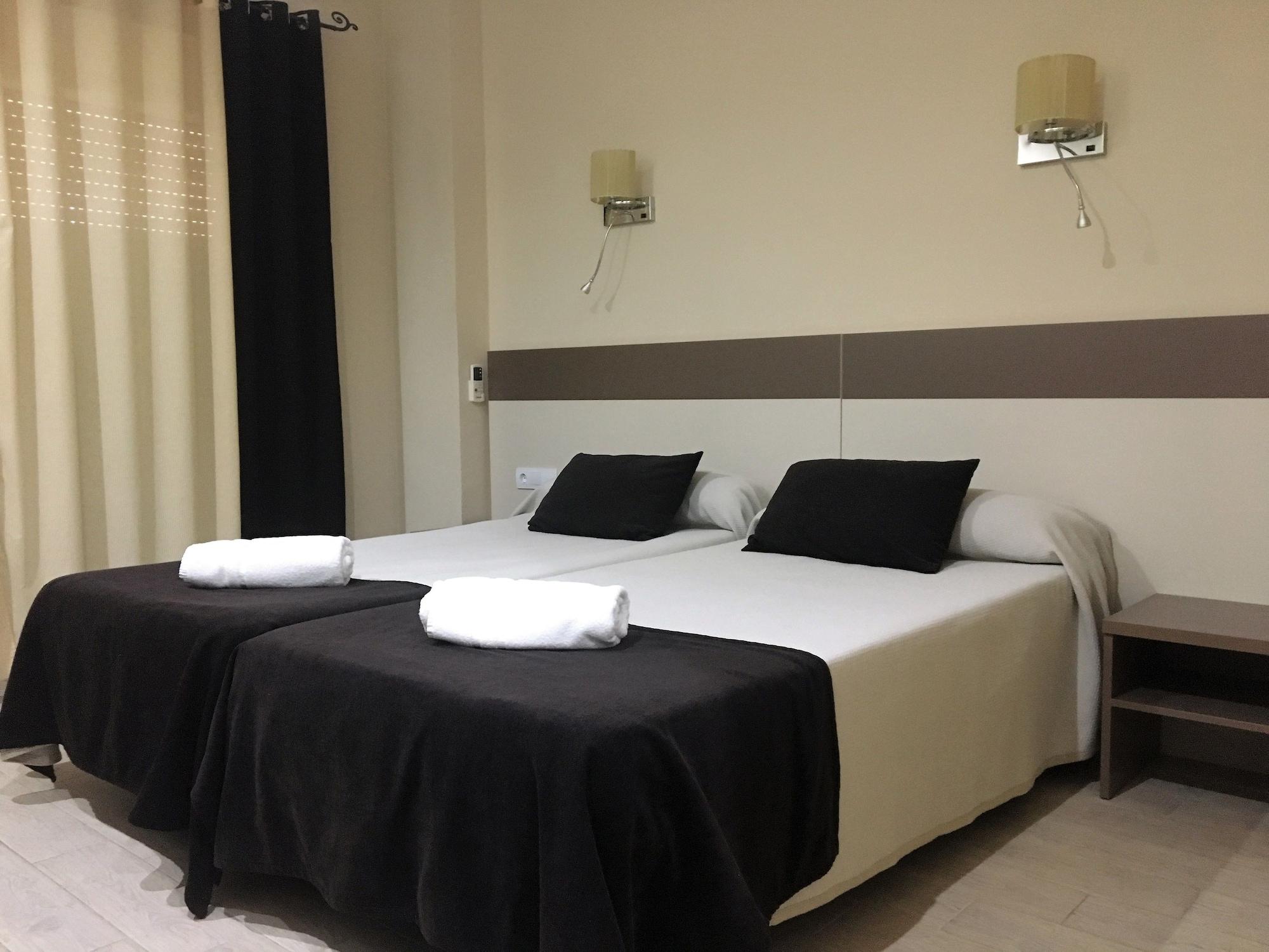 Hotel Ancla Оропеса дел Мар Екстериор снимка