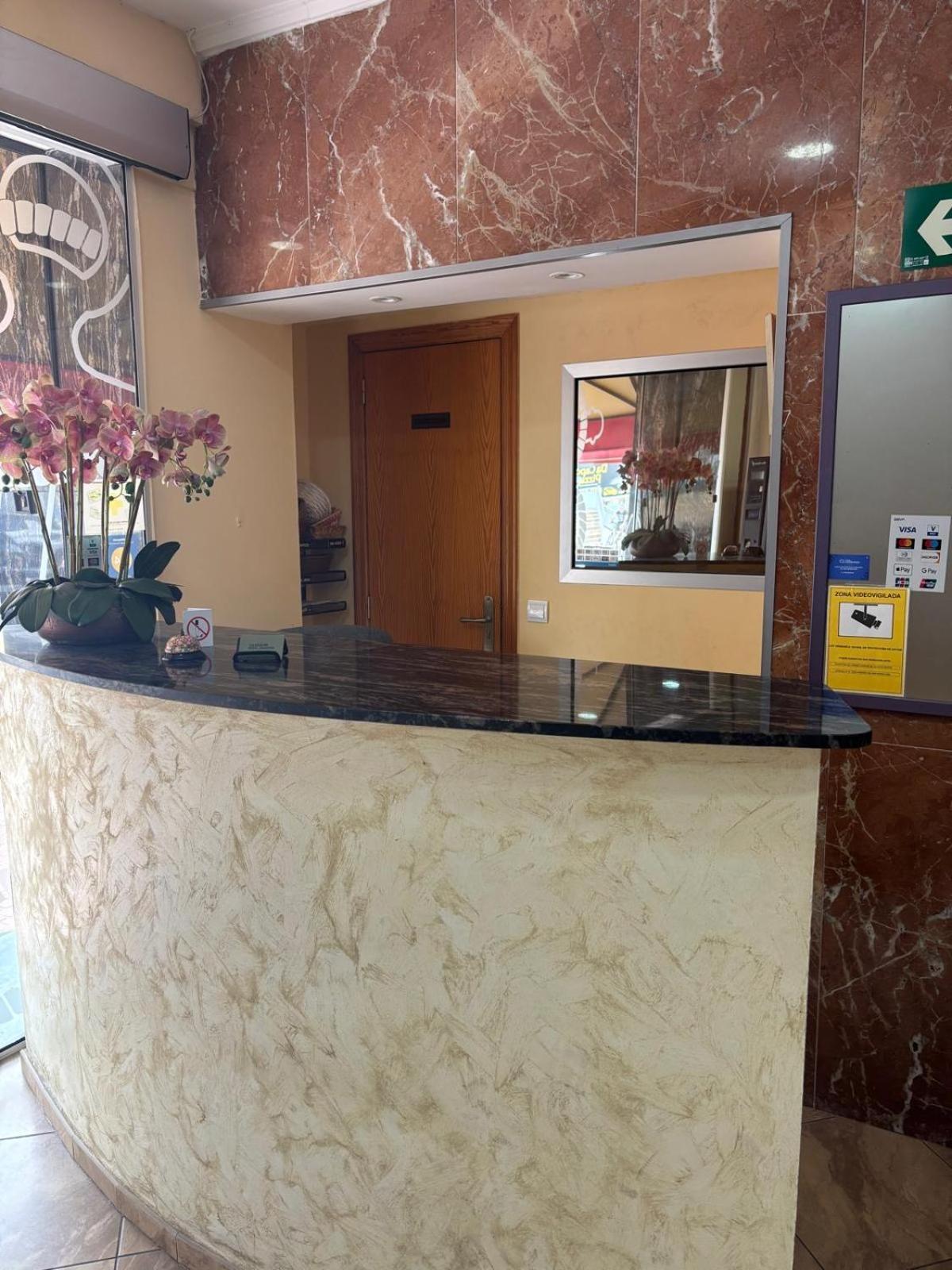 Hotel Ancla Оропеса дел Мар Екстериор снимка