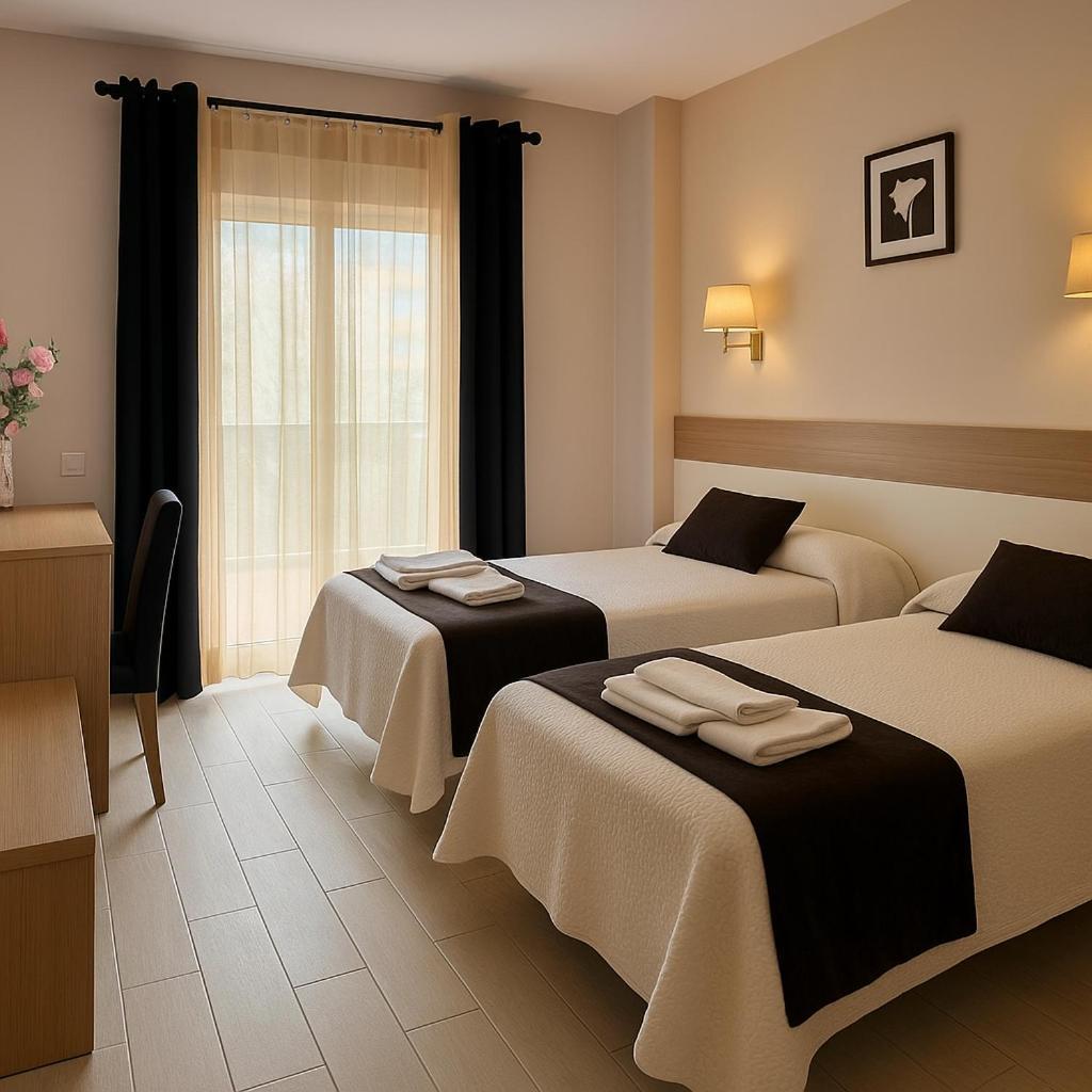 Hotel Ancla Оропеса дел Мар Екстериор снимка