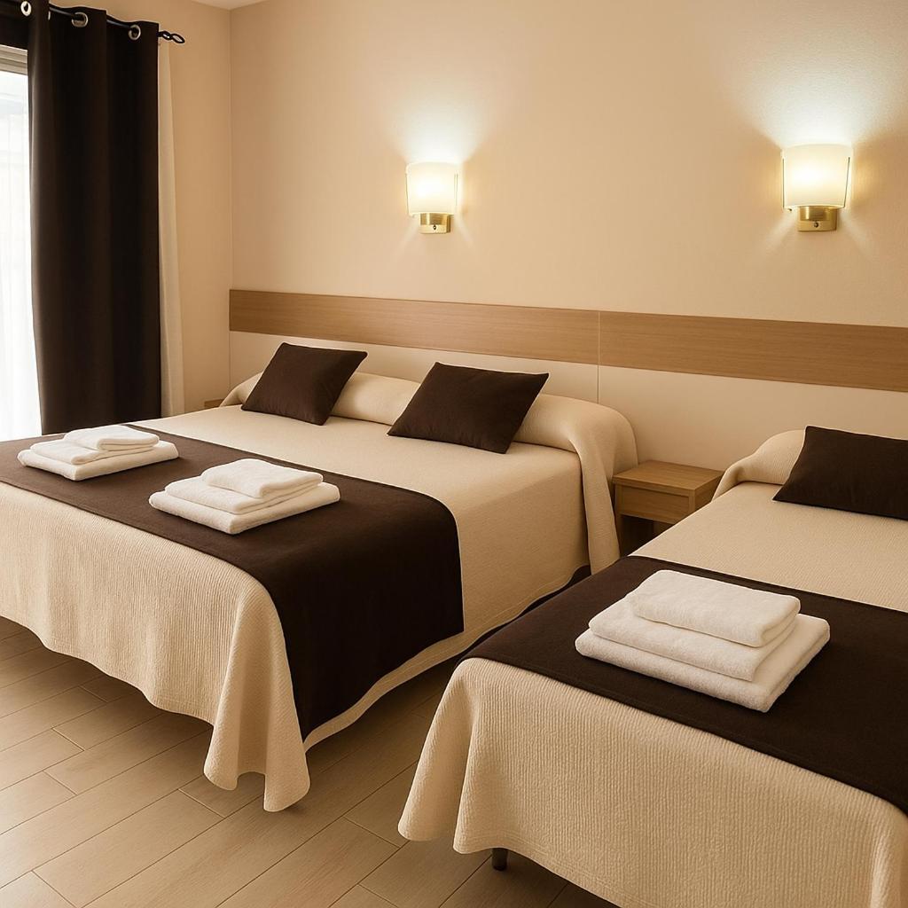 Hotel Ancla Оропеса дел Мар Екстериор снимка