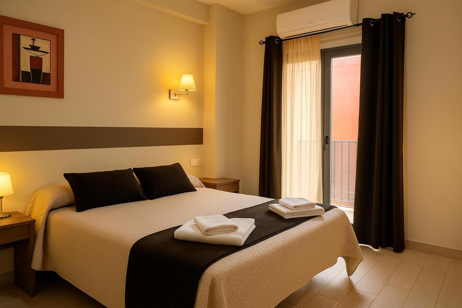 Hotel Ancla Оропеса дел Мар Екстериор снимка