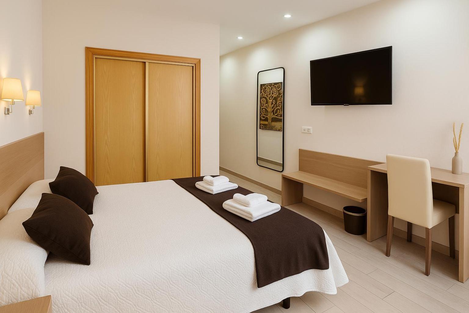 Hotel Ancla Оропеса дел Мар Екстериор снимка